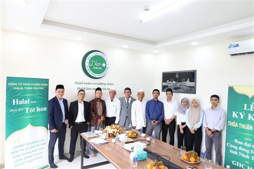 Lễ ký kết thỏa thuận hợp tác giữa GHC HALAL và Ban đại diện Cộng đồng Hồi Giáo tỉnh Ninh Thuận